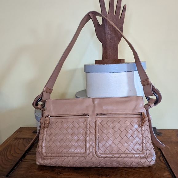 Bottega Veneta Handbags - Bottega Veneta Beige Intrecciato Shoulder Bag